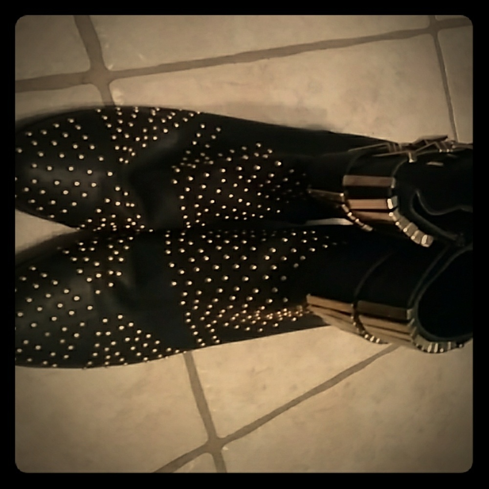 Black boots